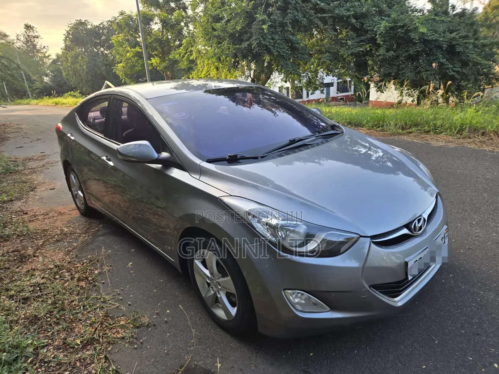 Hyundai Avante 2012 Gray