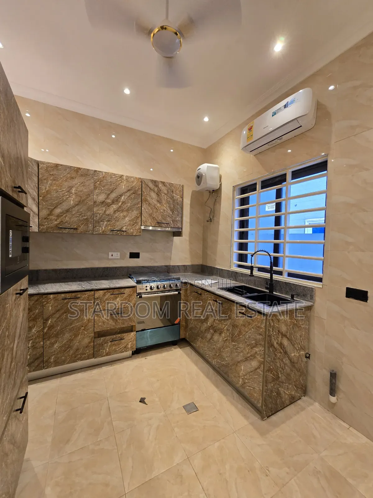 3bdrm Bungalow in Baatsona Spintex for sale