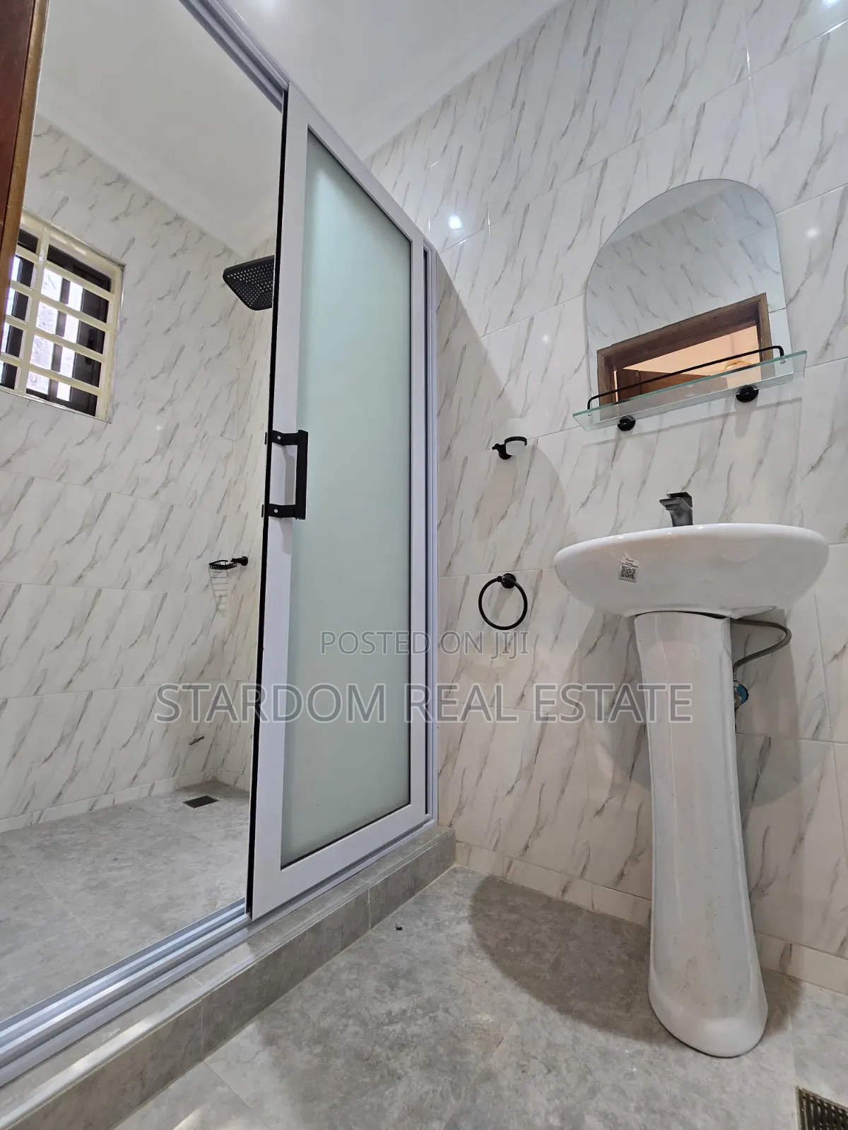 3bdrm Bungalow in Baatsona Spintex for sale