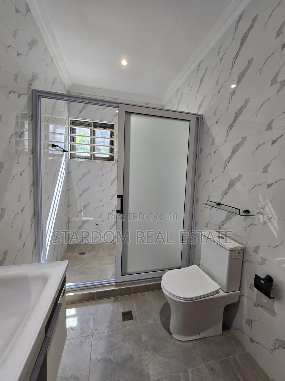 3bdrm Bungalow in Baatsona Spintex for sale