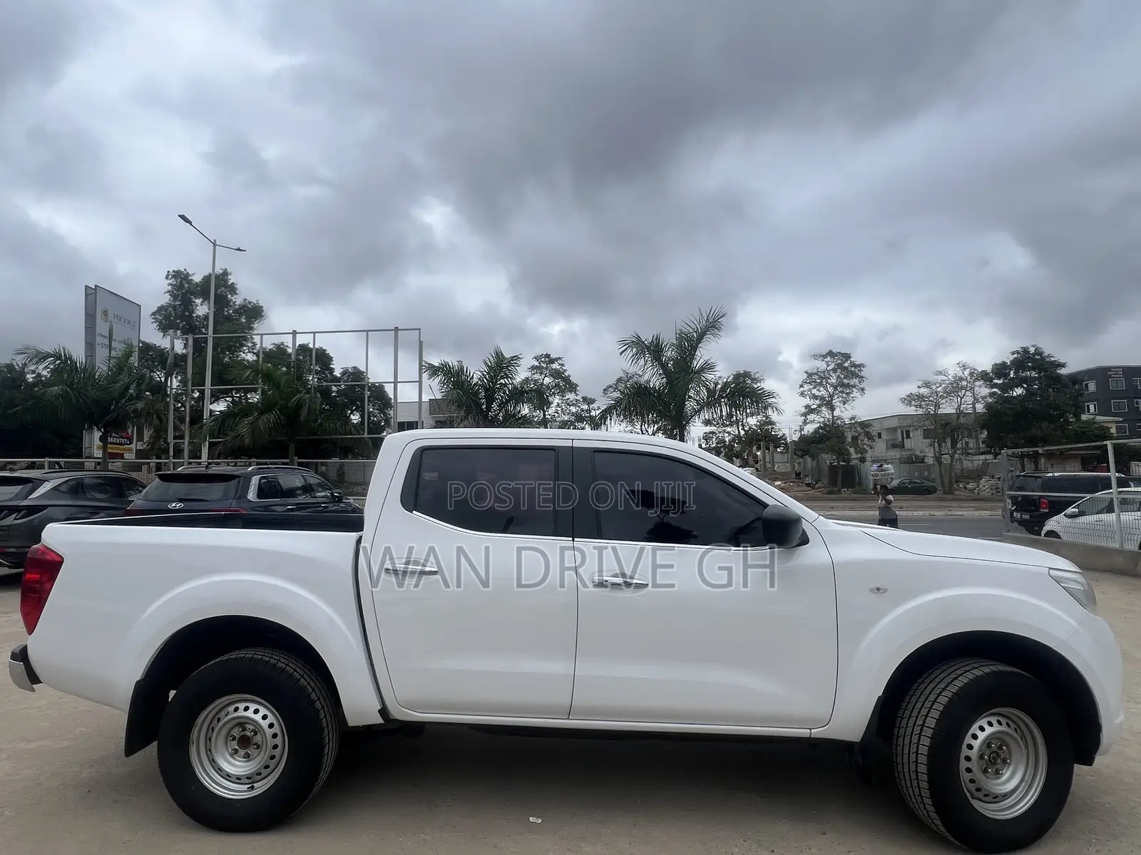 Nissan Navara 2019 White