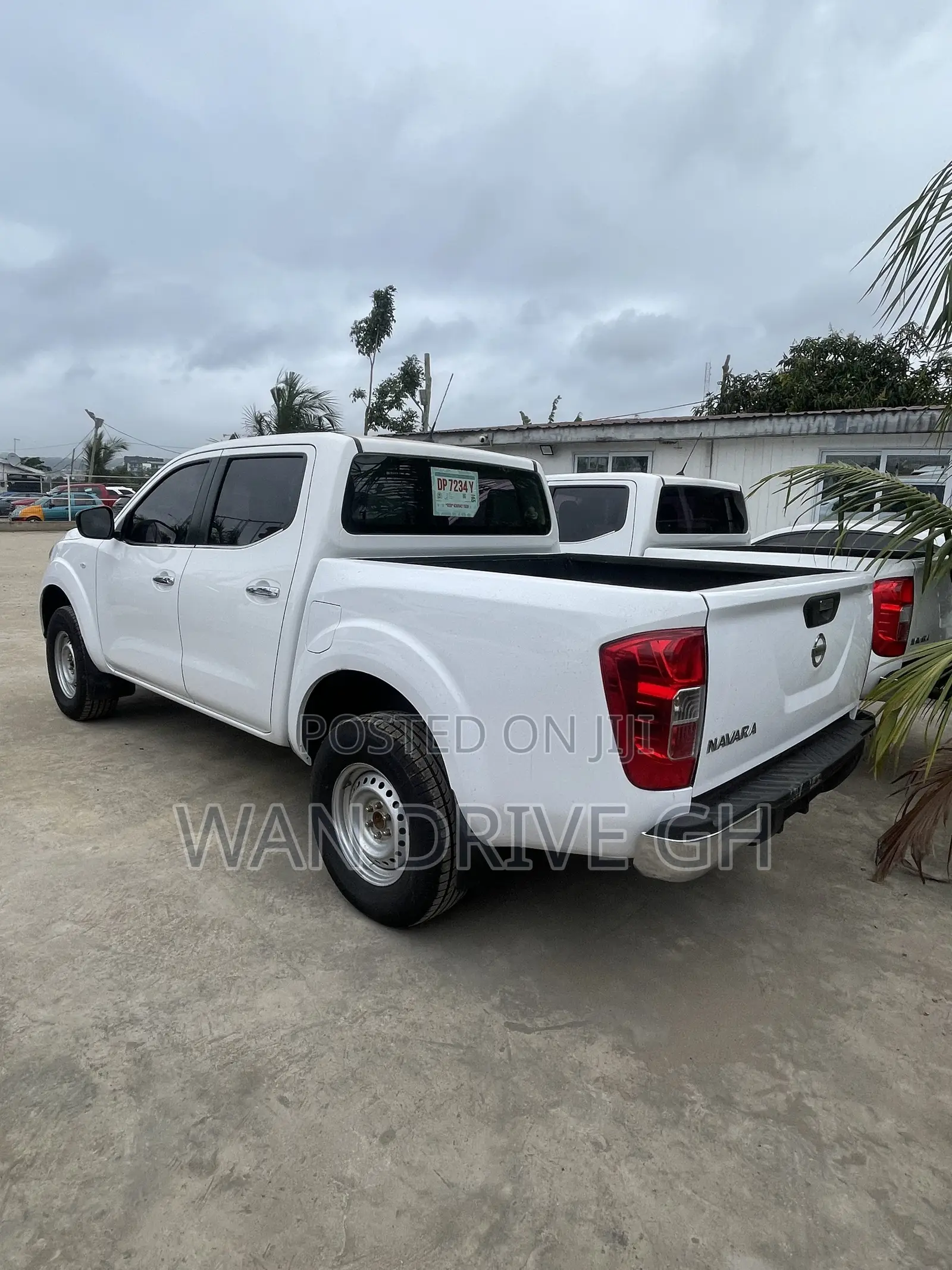 Nissan Navara 2019 White