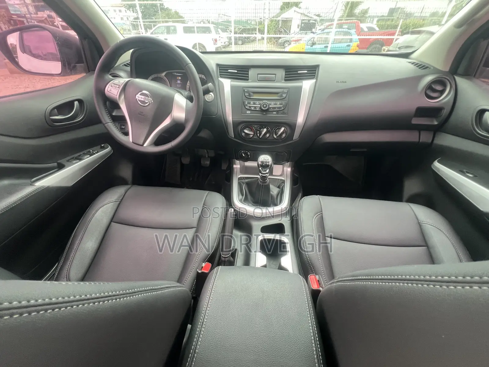 Nissan Navara 2019 White