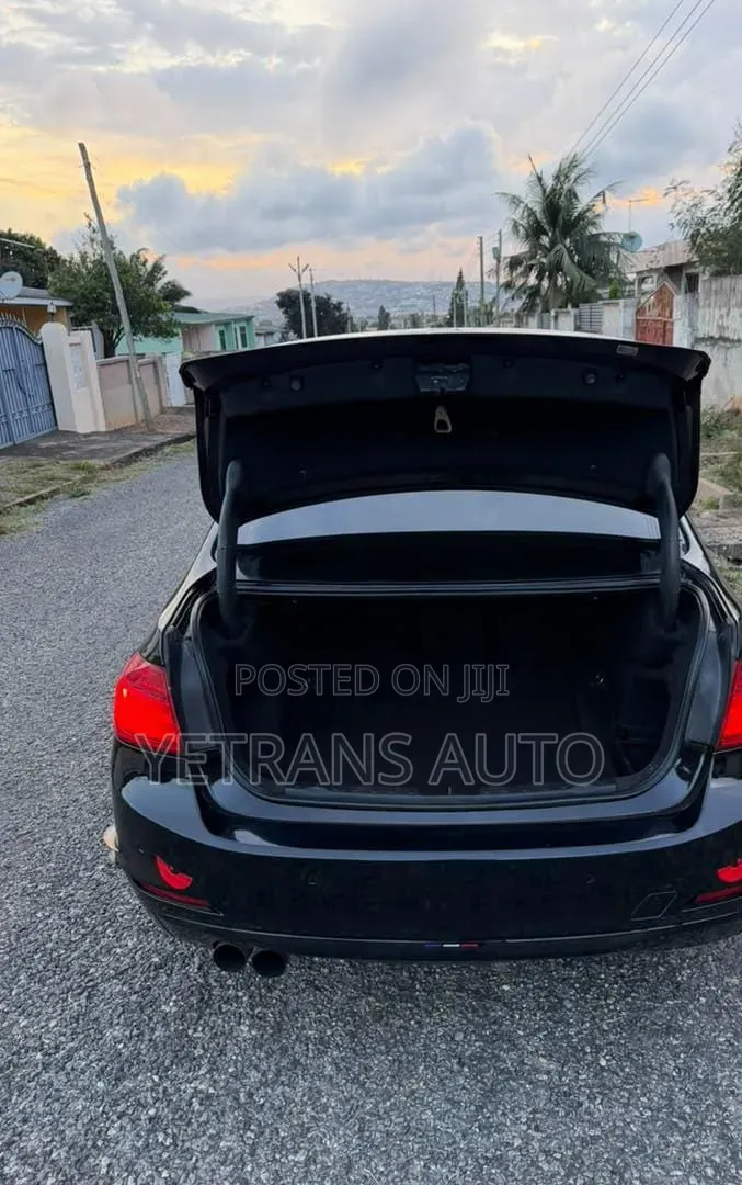 BMW 328i 2015 Black