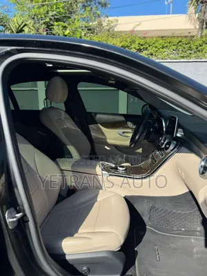 Mercedes-Benz C300 2018 Black