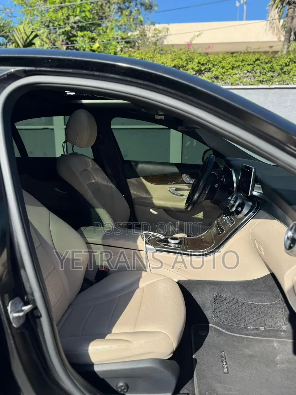 Mercedes-Benz C300 2018 Black