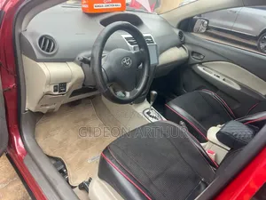 Toyota Belta 2011 Red