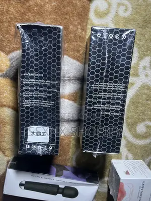 Realistic Silicone Dildo (7.5-8inches)