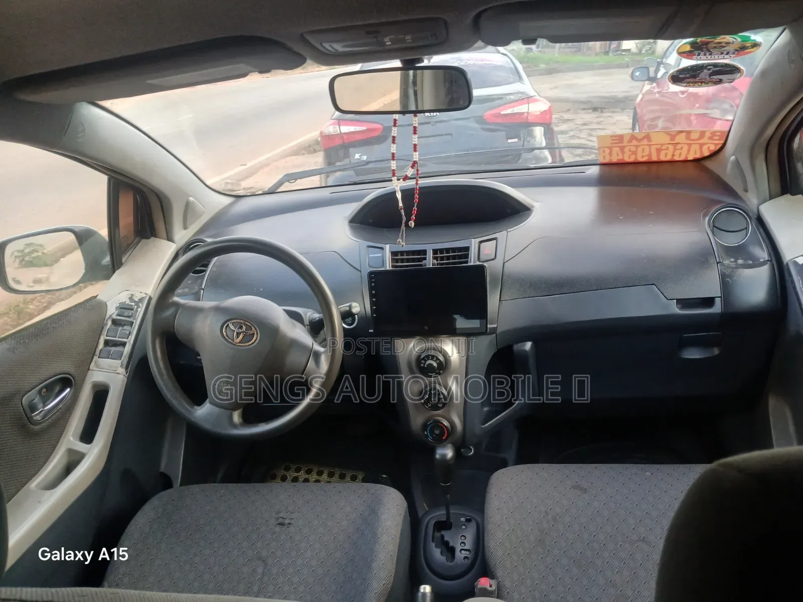 Toyota Vitz 2010 Red