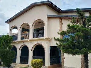 12bdrm House in Divine Touch Homely, Kumasi Metropolitan for sale