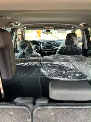 Toyota Highlander SE 2019 White