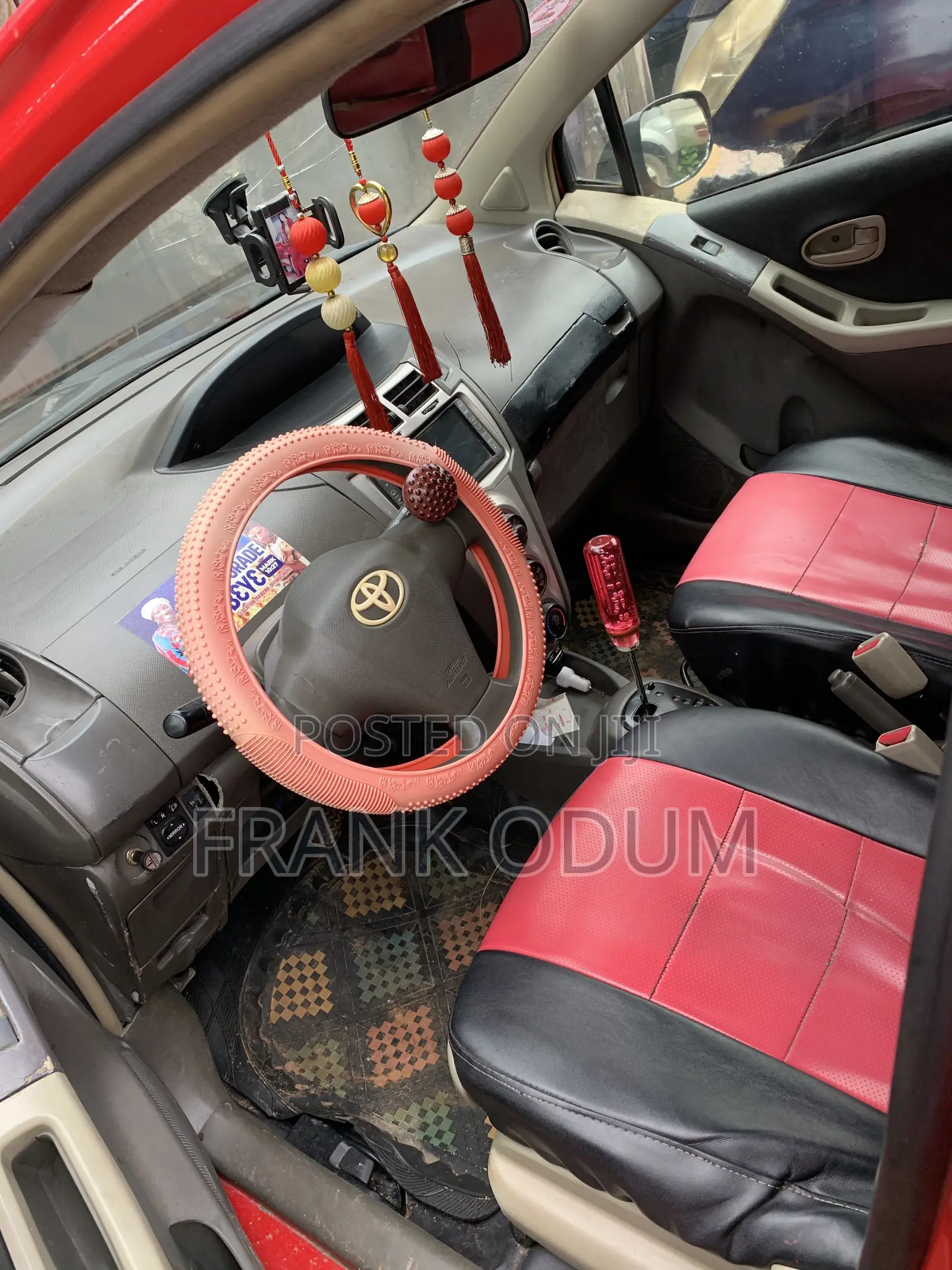 Toyota Vitz 1.3 AWD 5dr 2010 Red