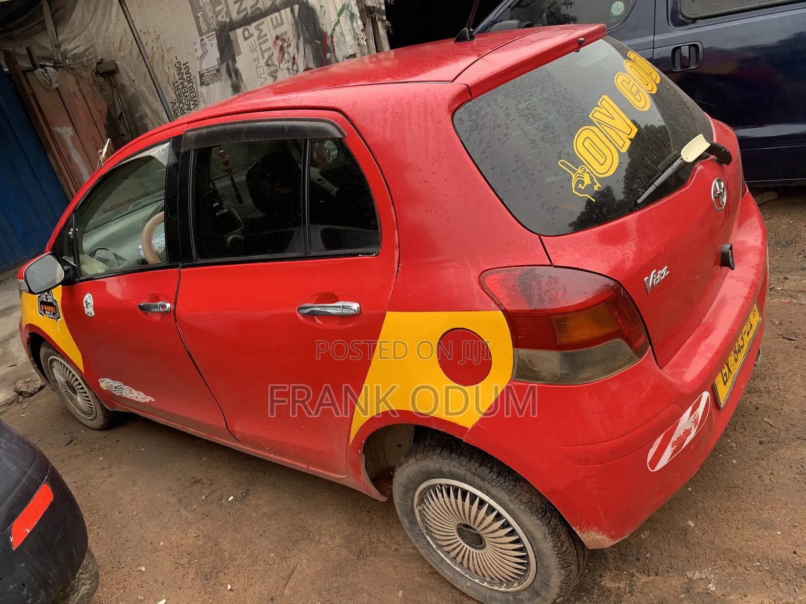 Toyota Vitz 1.3 AWD 5dr 2010 Red