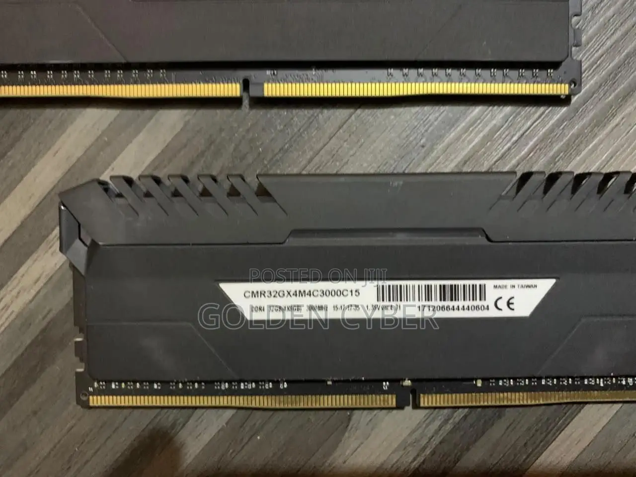 Corsair Vengeance RGB - DDR4 16gb (2X8gb) at 3000mhz
