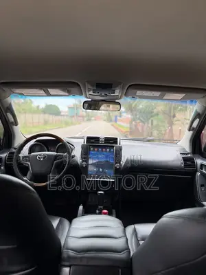 Toyota Land Cruiser Prado 2017 Black