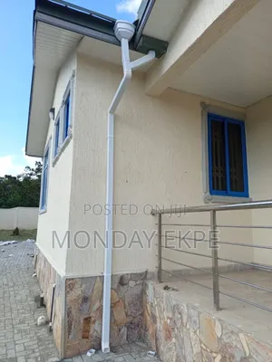 Black PVC Rain Gutter With Affordable Price