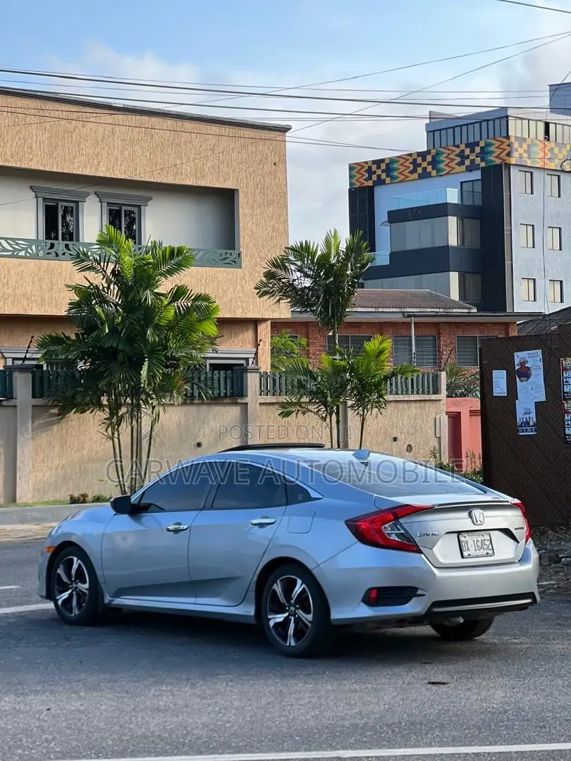 Honda Civic Touring 4dr Sedan (1.5L 4cyl) 2017 Silver