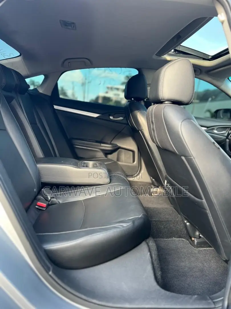 Honda Civic Touring 4dr Sedan (1.5L 4cyl) 2017 Silver