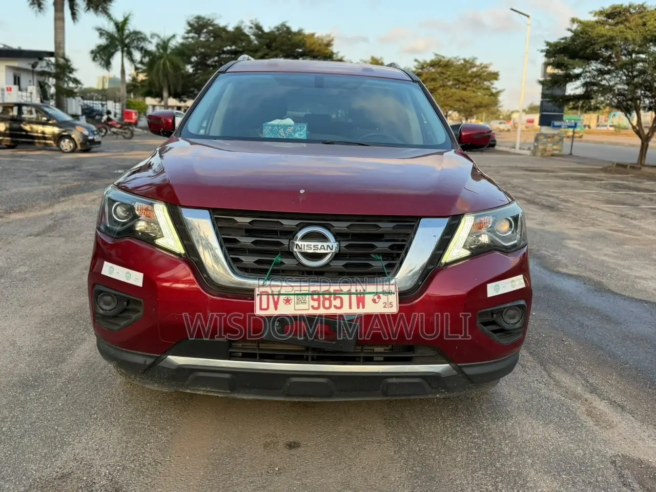 Nissan Pathfinder 2018 Red