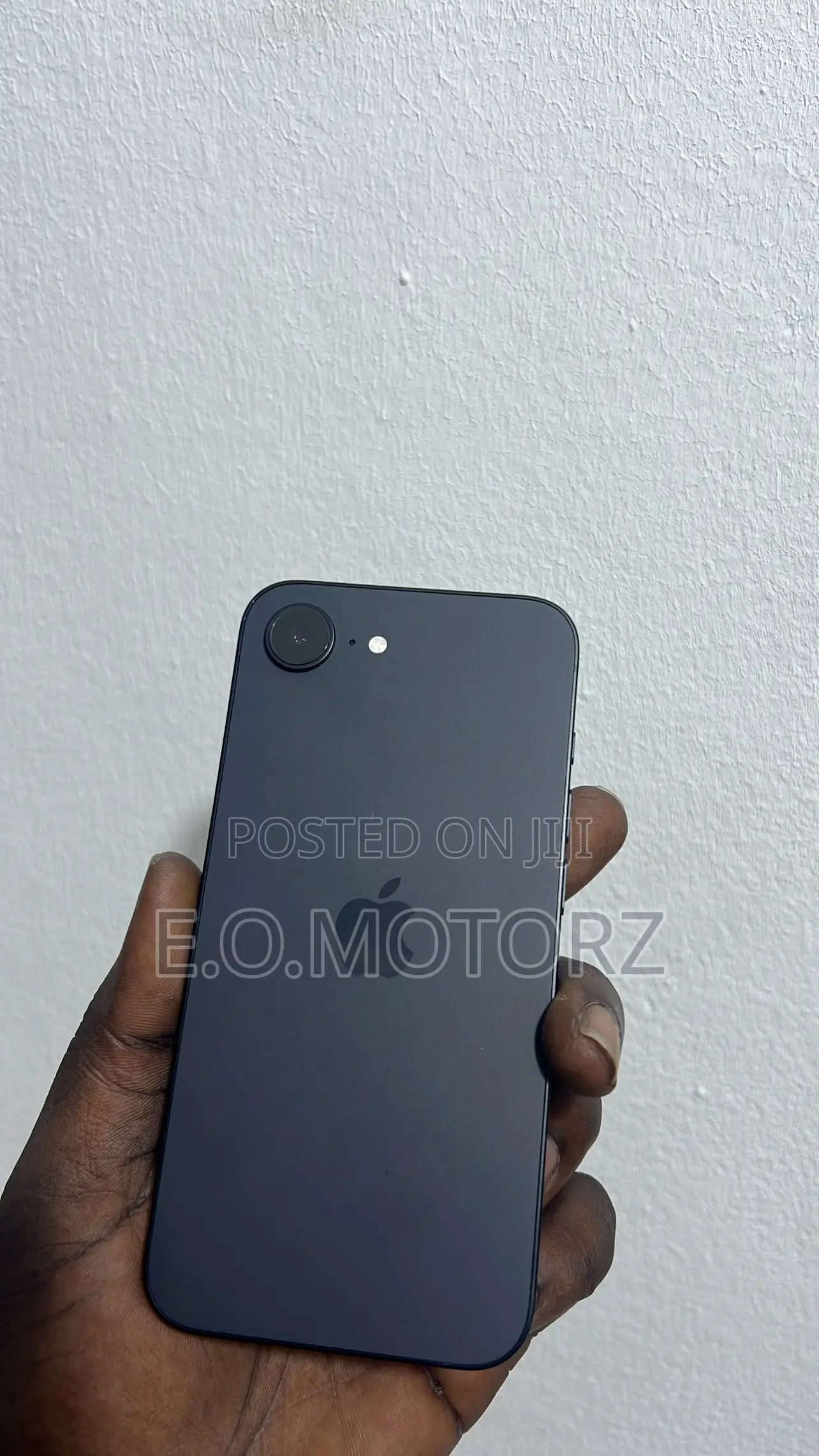 New Apple iPhone 16e 128 GB Black