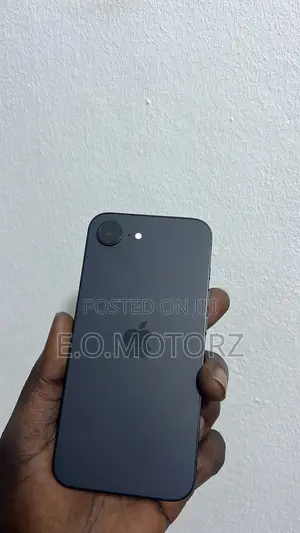 New Apple iPhone 16e 128 GB Black