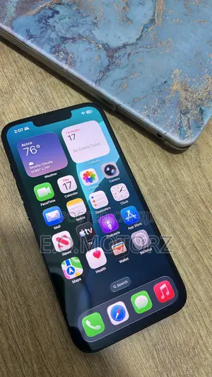 New Apple iPhone 16e 128 GB Black