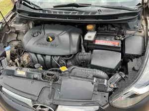 Hyundai Elantra 2013 Gold