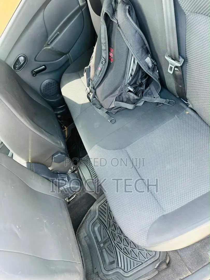 Renault Logan 2017 Blue