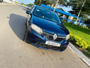 Renault Logan 2017 Blue