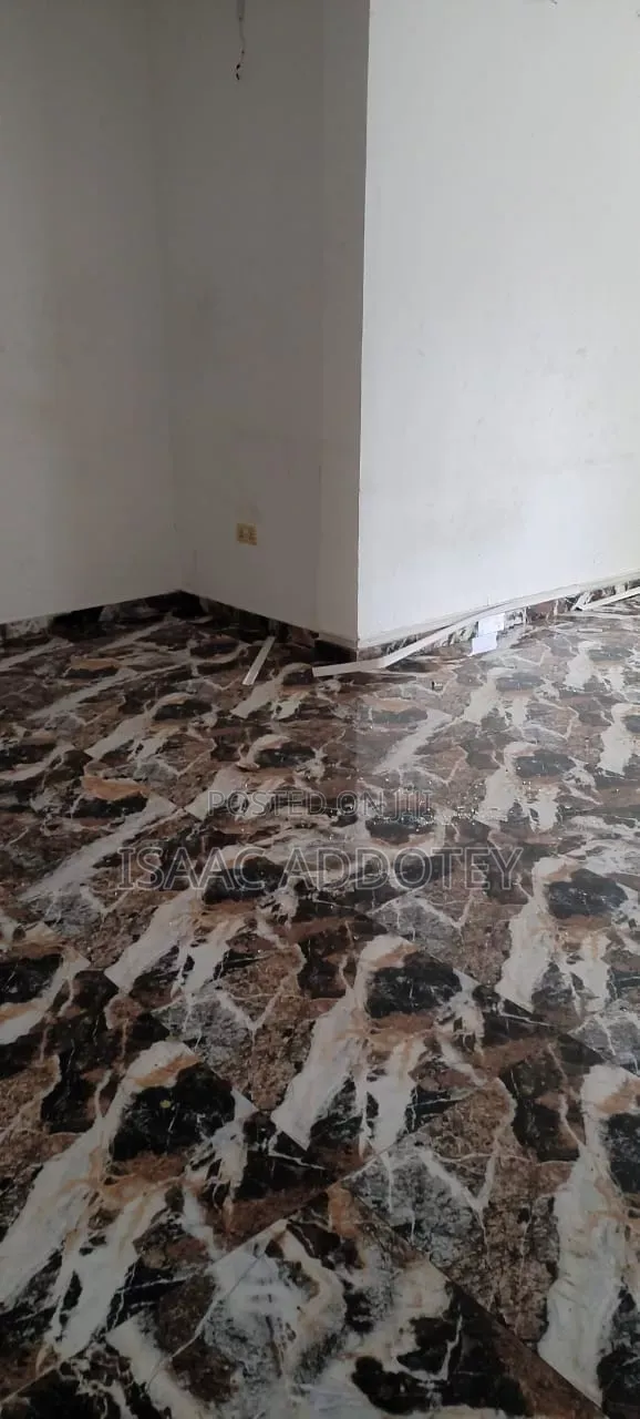 3bdrm Apartment in Spintex Abrantie, Baatsona Total for rent