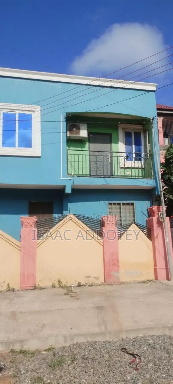 3bdrm Apartment in Spintex Abrantie, Baatsona Total for rent