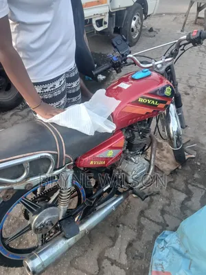 Royal RY125 2019 Red