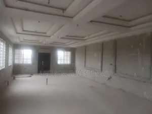 5bdrm Duplex in Agent, Pentecost for sale