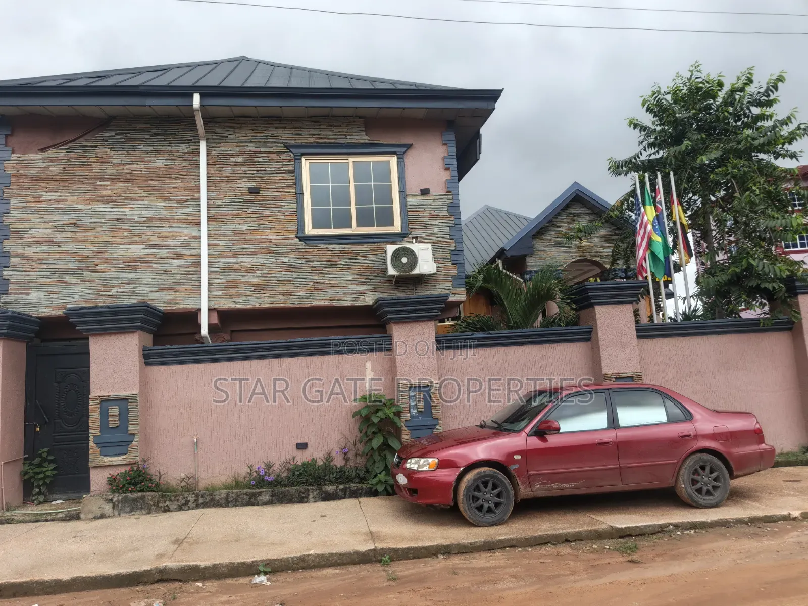 18 Bedrooms Hotel for Sale at Duase / Buoban