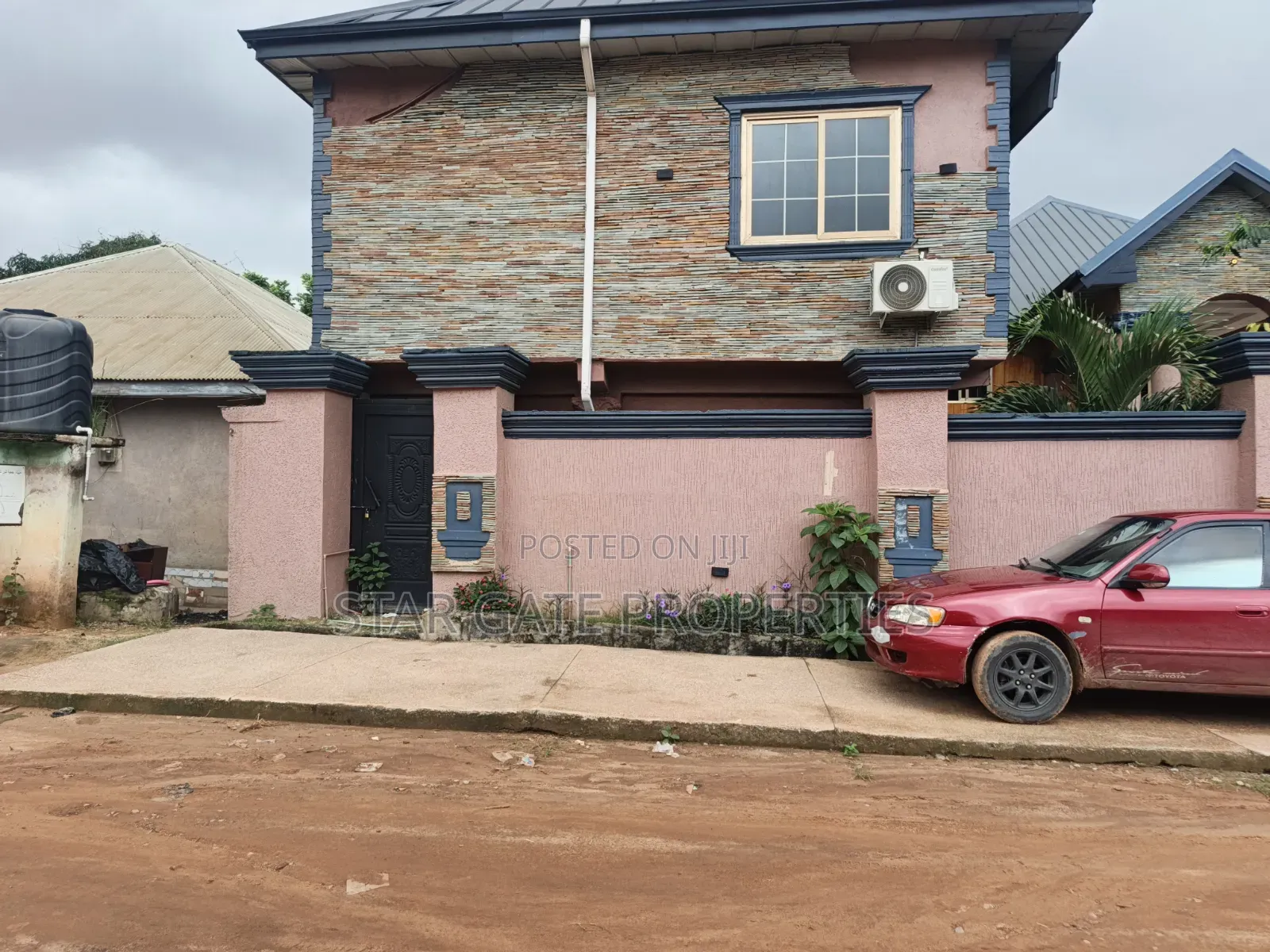 18 Bedrooms Hotel for Sale at Duase / Buoban