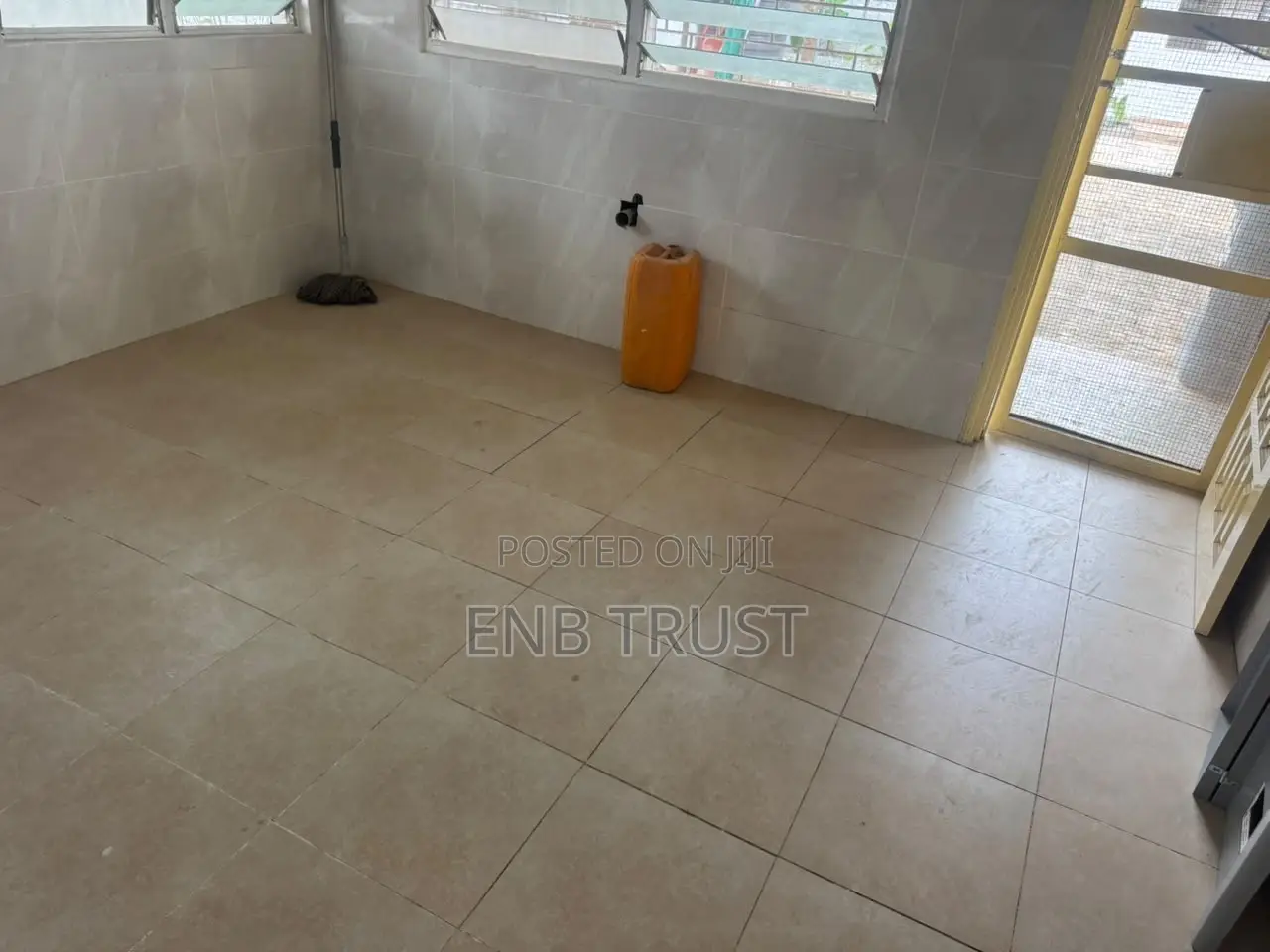 3bdrm House in Cfc Estate for rent