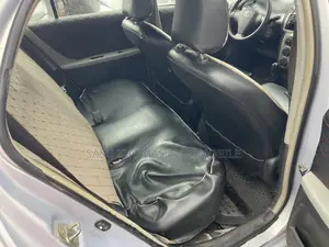 Toyota Vitz 2010 Silver