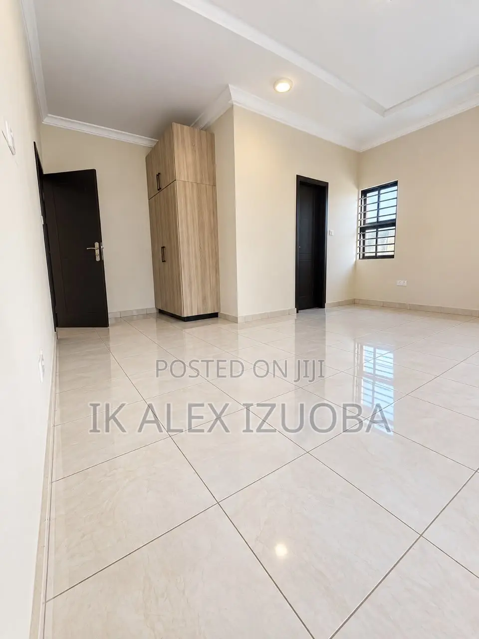 4bdrm House in Lakeside Community 8 for sale