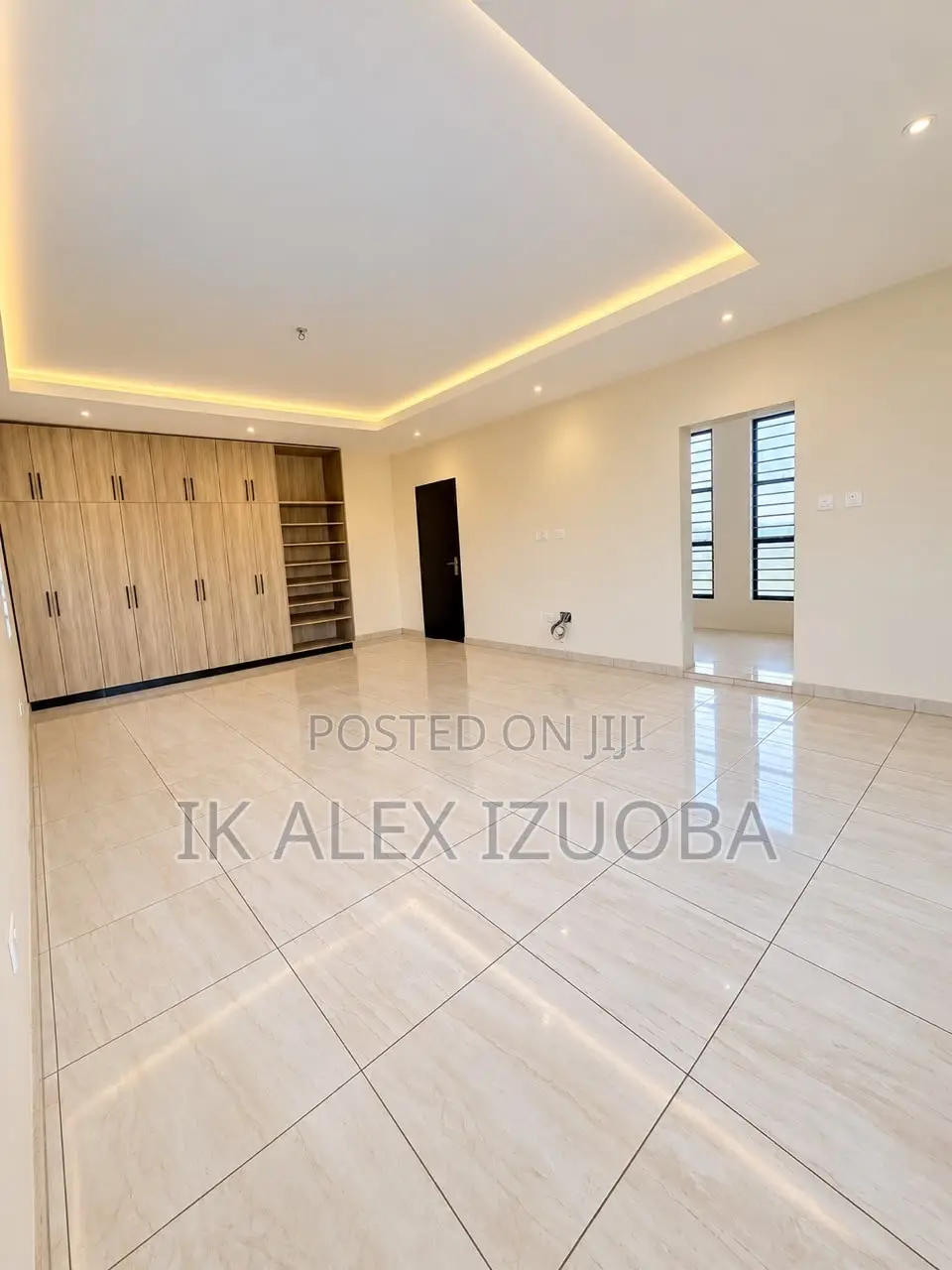 4bdrm House in Lakeside Community 8 for sale