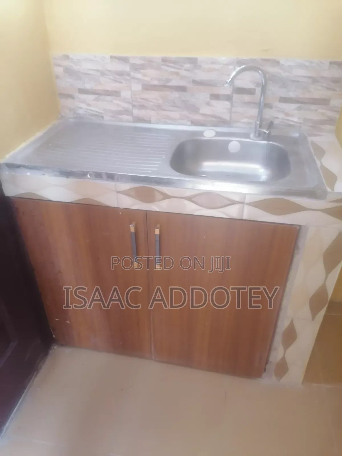 1bdrm Apartment in Lashibi Transforma, Baatsona Total for rent