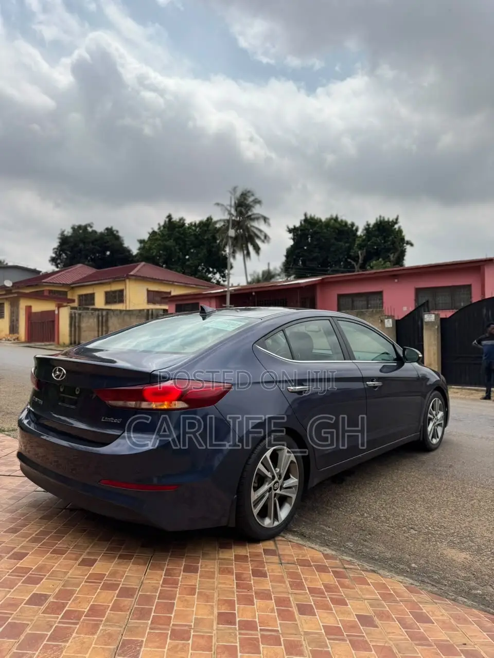 Hyundai Elantra Limited 2018 Blue