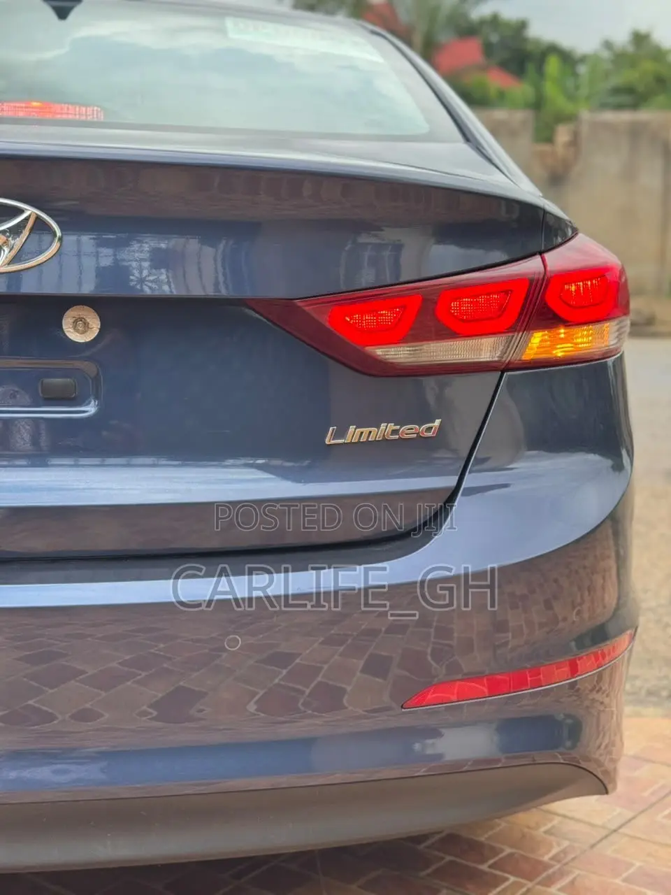 Hyundai Elantra Limited 2018 Blue
