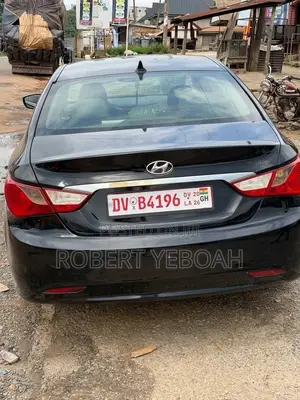 Hyundai Sonata Limited 2.0T Sedan (2.0L 4cyl 6A) 2012 Black