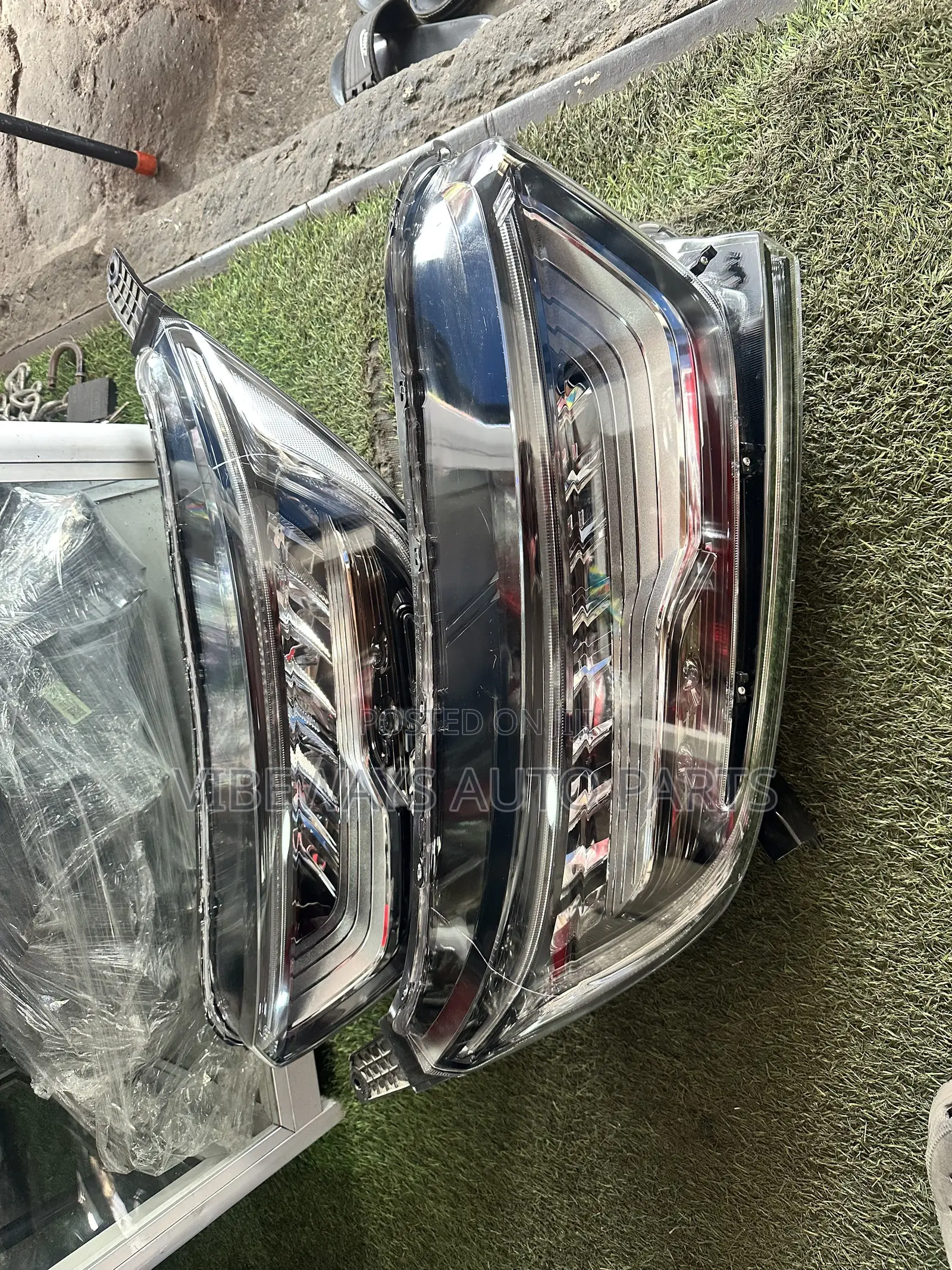 Honda CRV 2017-2022 Touring Original Headlights Pair