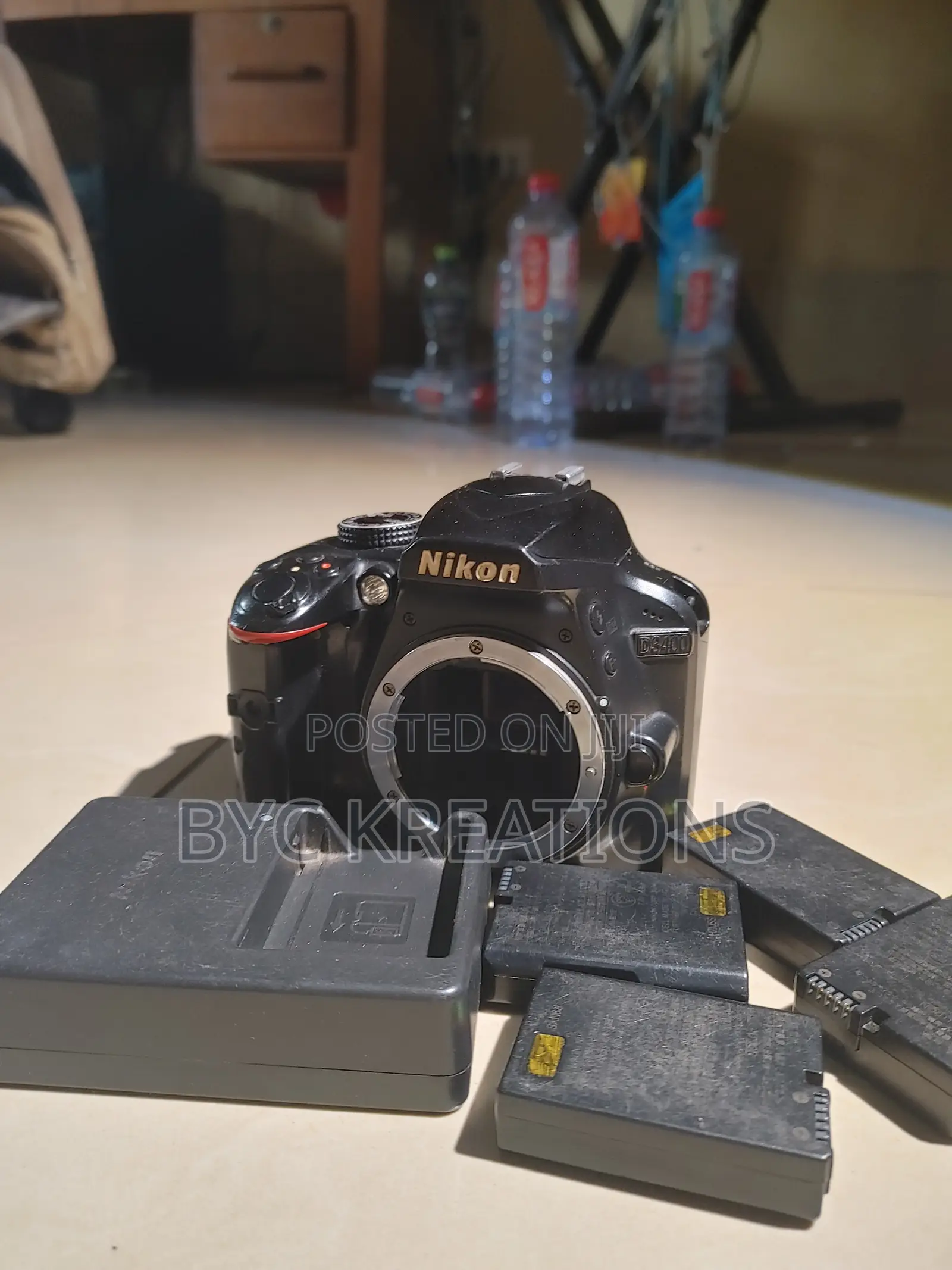 Nikon D90 With 18 - 105mm Lens
