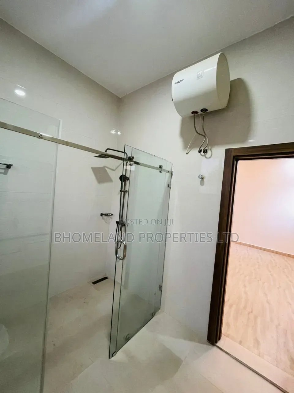 4bdrm Townhouse/Terrace in Palm Ridge , Baatsona Total for sale