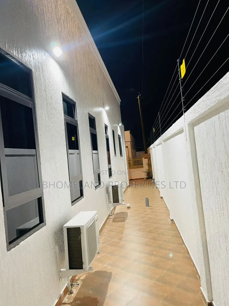 4bdrm Townhouse/Terrace in Palm Ridge , Baatsona Total for sale