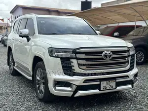 Toyota Land Cruiser 3.5 Petrol 4WD 2022 White