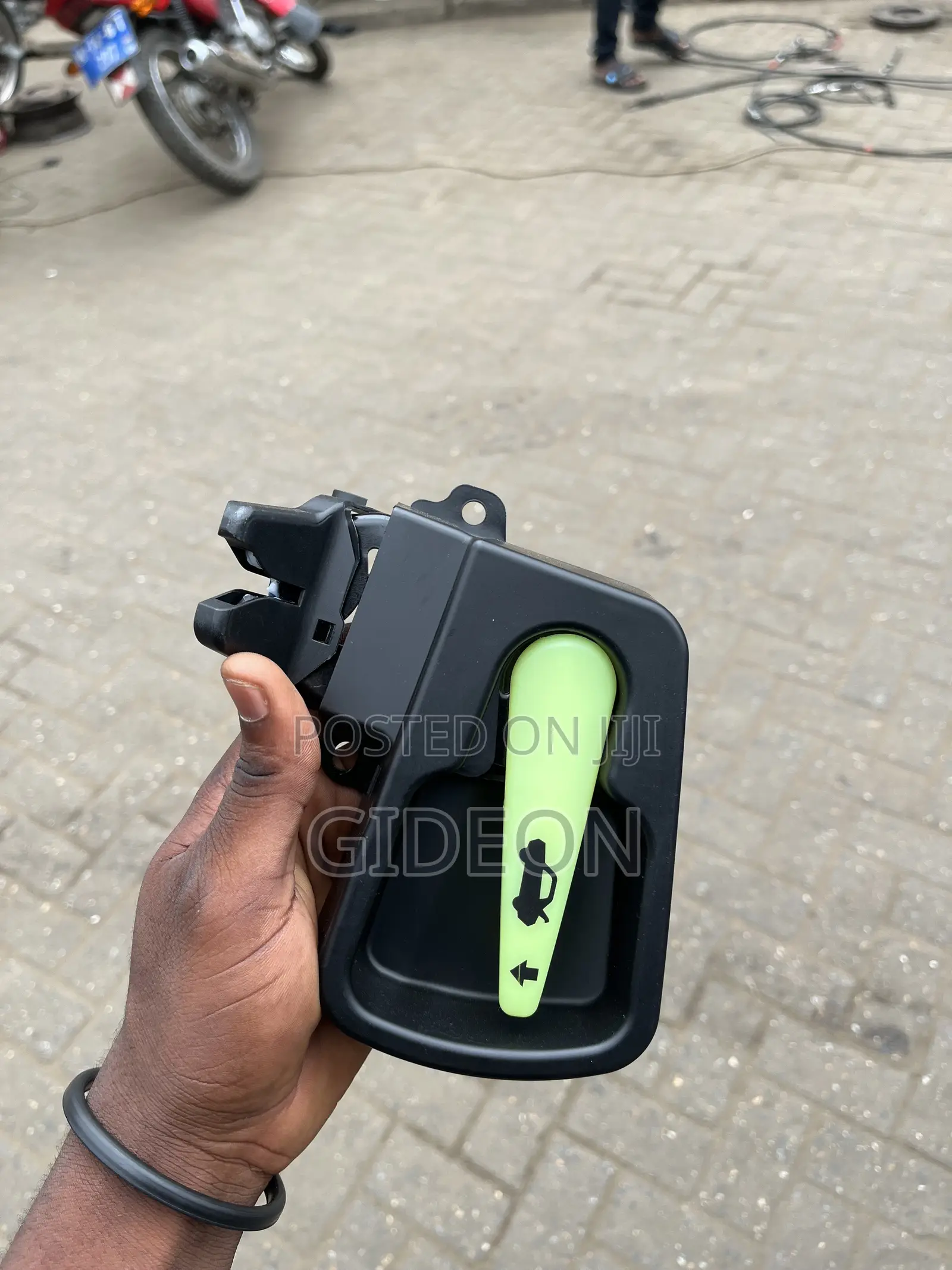 Toyota Corolla Boot Lock