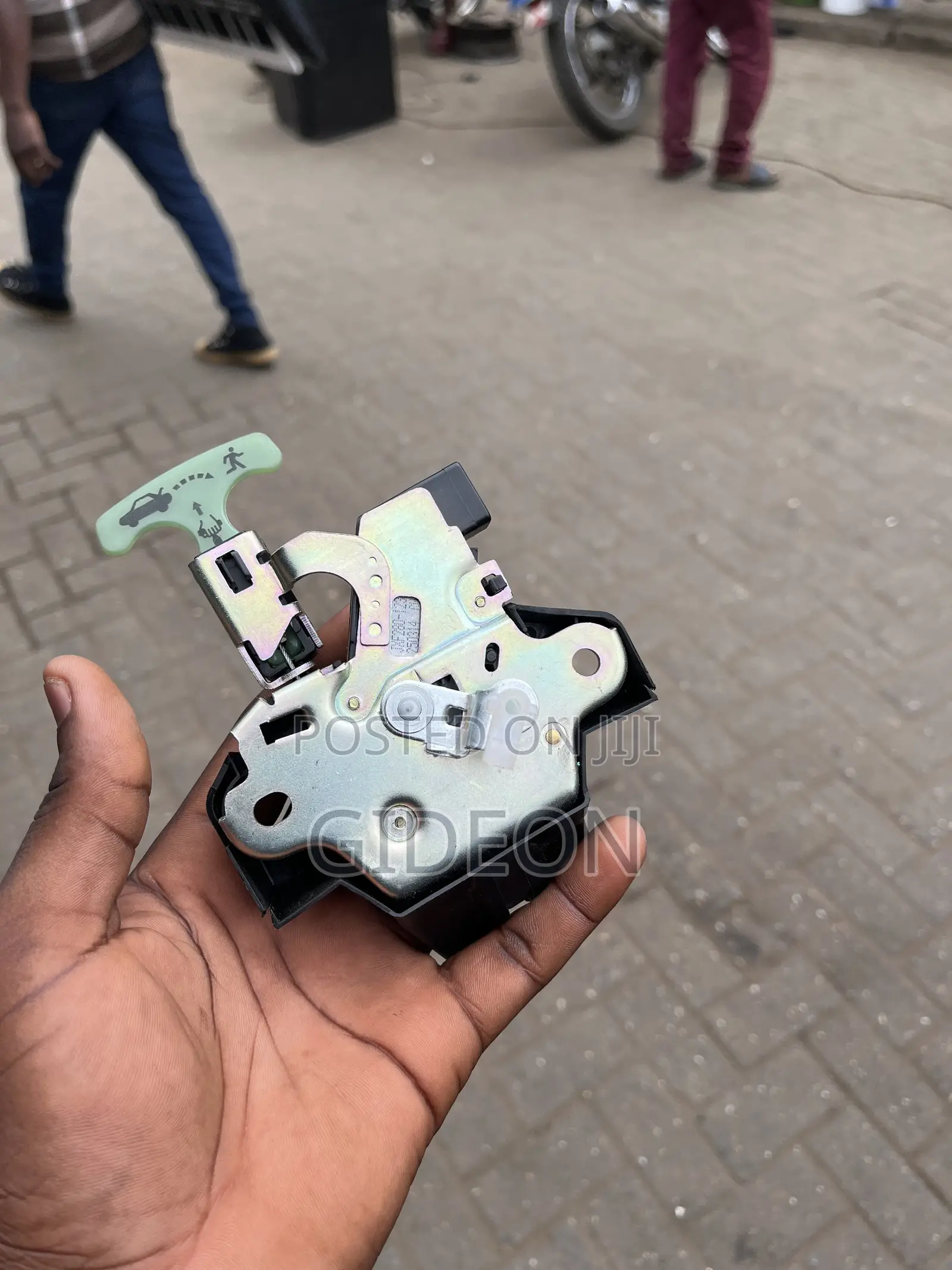 Toyota Corolla Boot Lock